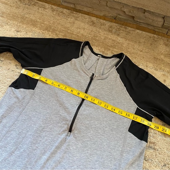 Lululemon Spin City Top Half Zip 3/4 Sleeve Gray Black Color Block Round Neck - Picture 8 of 9